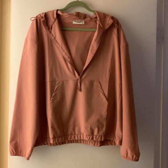 Shorts and jacket - Picture 6 of 15